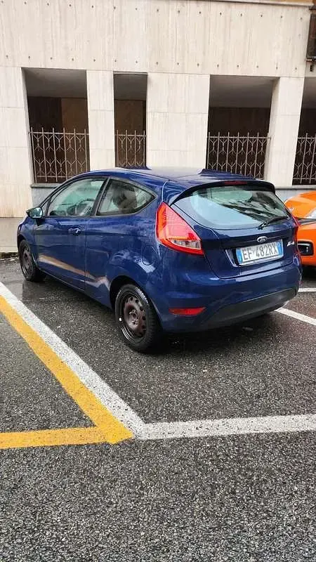 Usata Ford Fiesta 92 CV (67 kW) 2010 Berlina