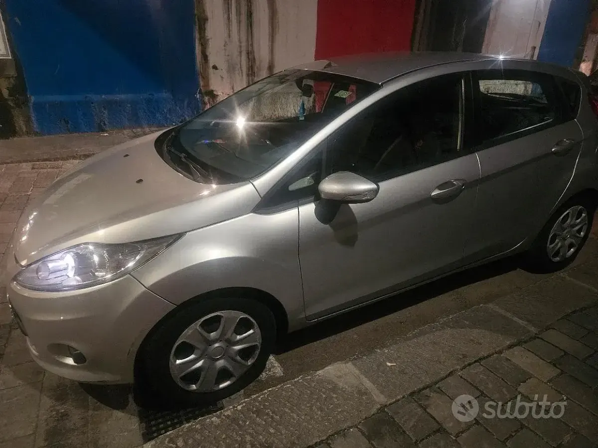 Usata Ford Fiesta 75 CV (55 kW) 2009 Utilitaria
