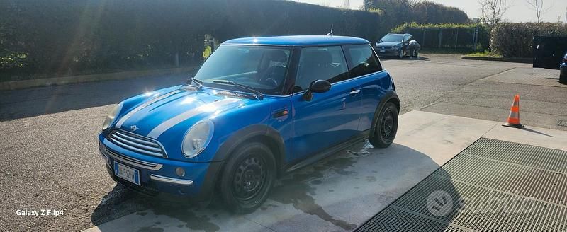 Usata Mini One D 75 CV (55 kW) 2006 Blu Utilitaria
