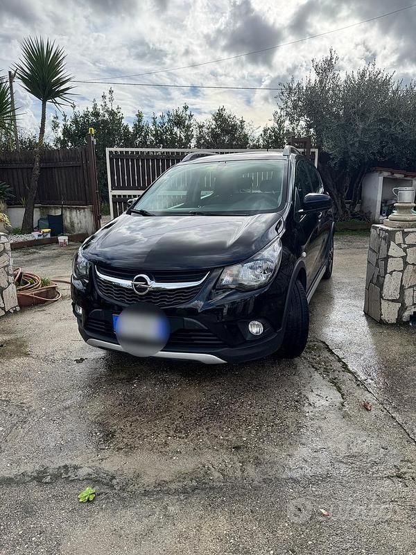 Nero Usata 2018 Opel Karl Rocks Due volumi | 7950 € (Buon prezzo) - Immagine 1/4