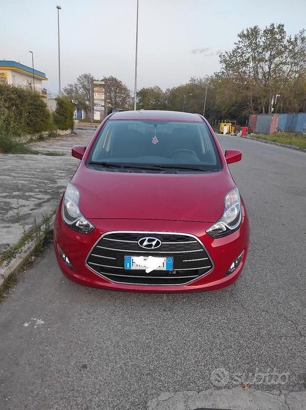 Usata Hyundai ix20 90 CV (66 kW) 2018 Rosso Utilitaria