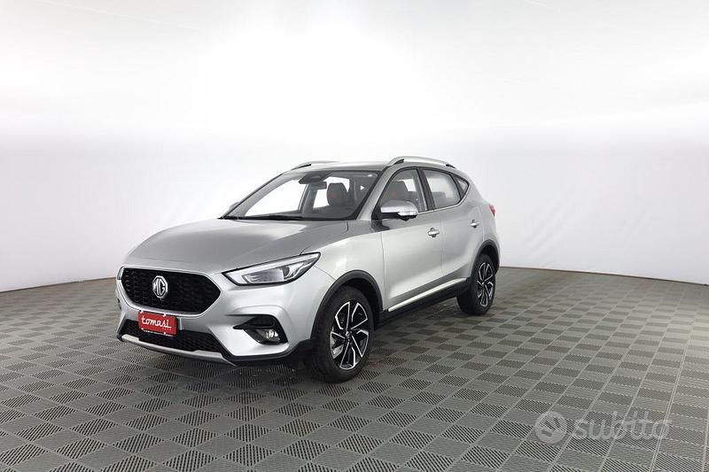 Usata MG ZS Luxury 106 CV (77 kW) 2025 Monument silver SUV