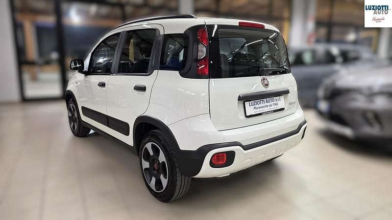 Usata Fiat Panda Cross Cross 69 CV (50 kW) 2021 Bianco Utilitaria