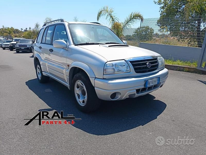 Usata Suzuki Grand Vitara 109 CV (80 kW) 2002 Grigio Station wagon