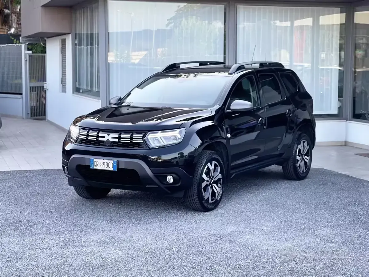 Usata Dacia Duster 101 CV (74 kW) 2023 Nero SUV