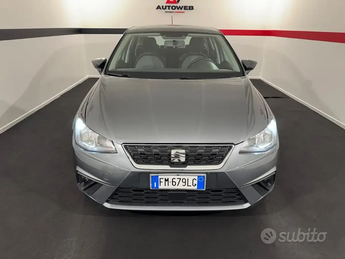 Usata Seat Ibiza XCELLENCE 75 CV (55 kW) 2017 Grigio Berlina