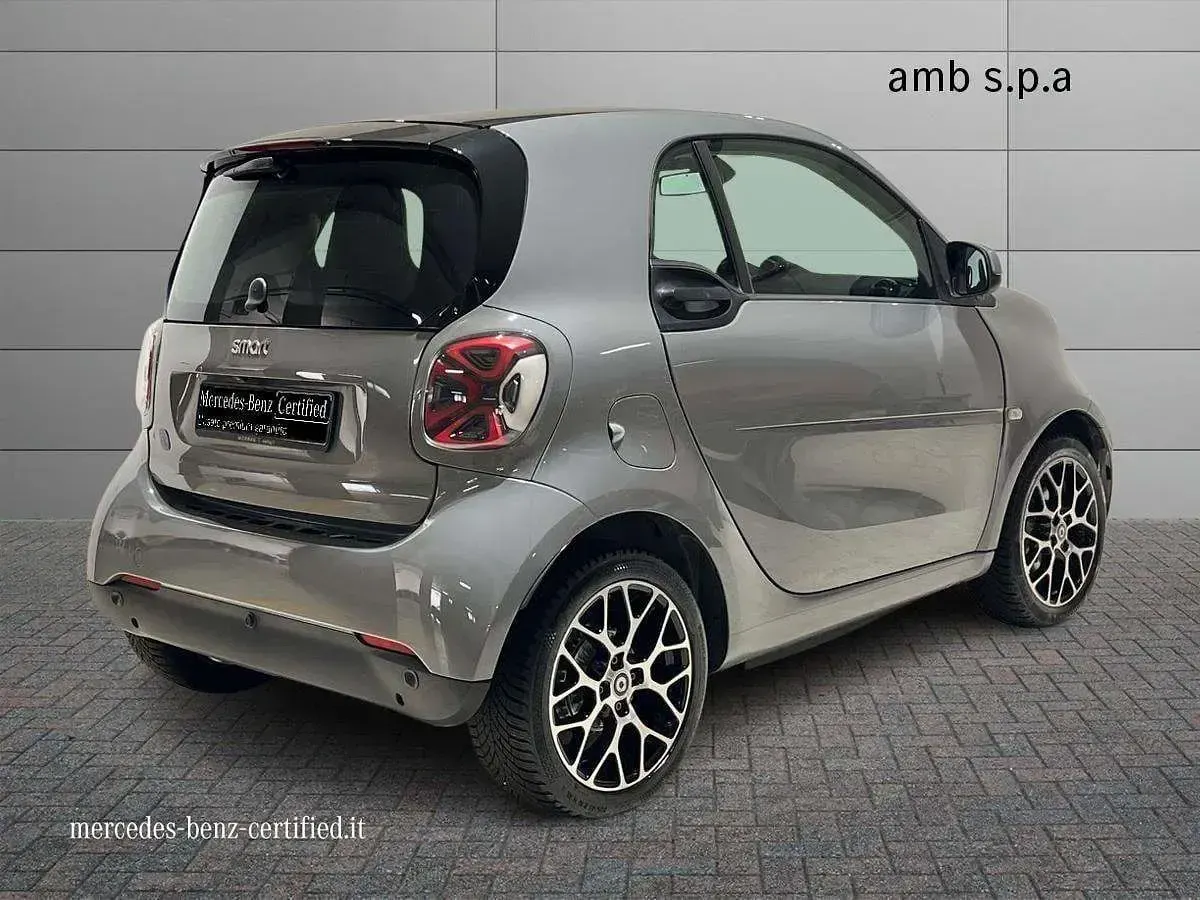 Usata Smart ForTwo Electric Drive 41 kW (56 CV) 2022 Grigio Coupé
