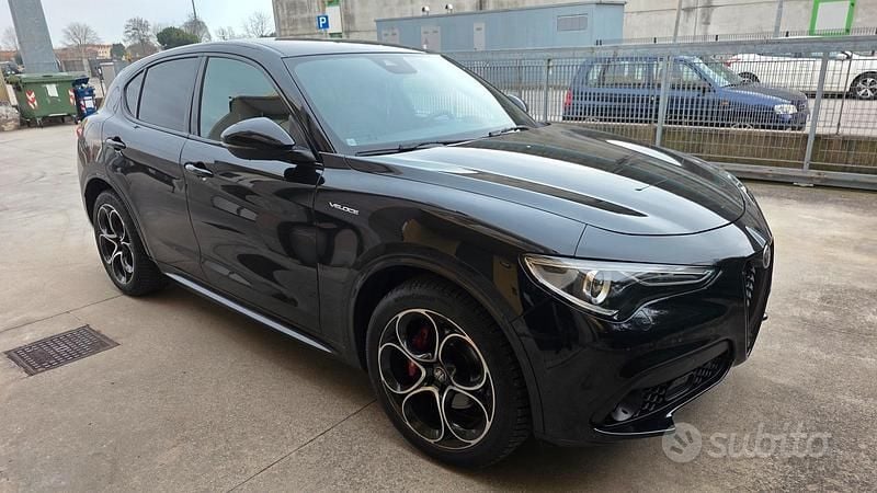 Nero Usata 2022 Alfa Romeo Stelvio SUV | 28.000 € (Super prezzo) - Immagine 1/4
