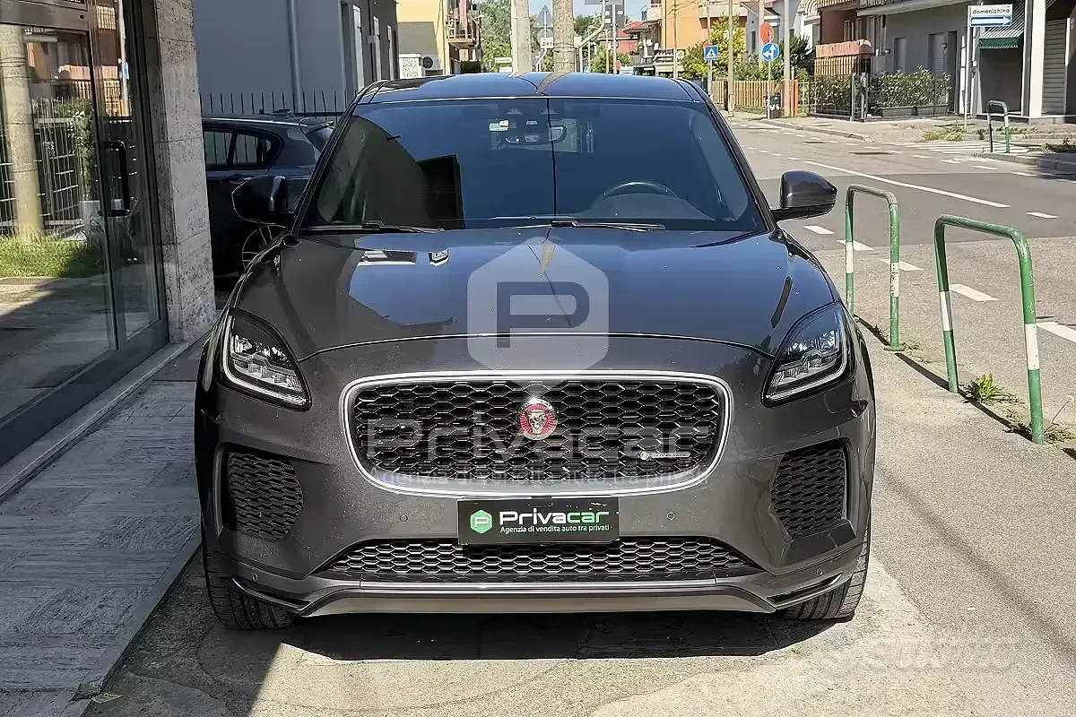 Usata Jaguar E-Pace R-Dynamic 179 CV (131 kW) 2018 Grigio SUV