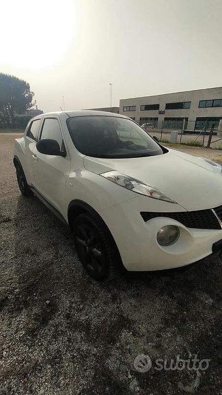Usata Nissan Juke 110 CV (80 kW) 2011 Bianco SUV