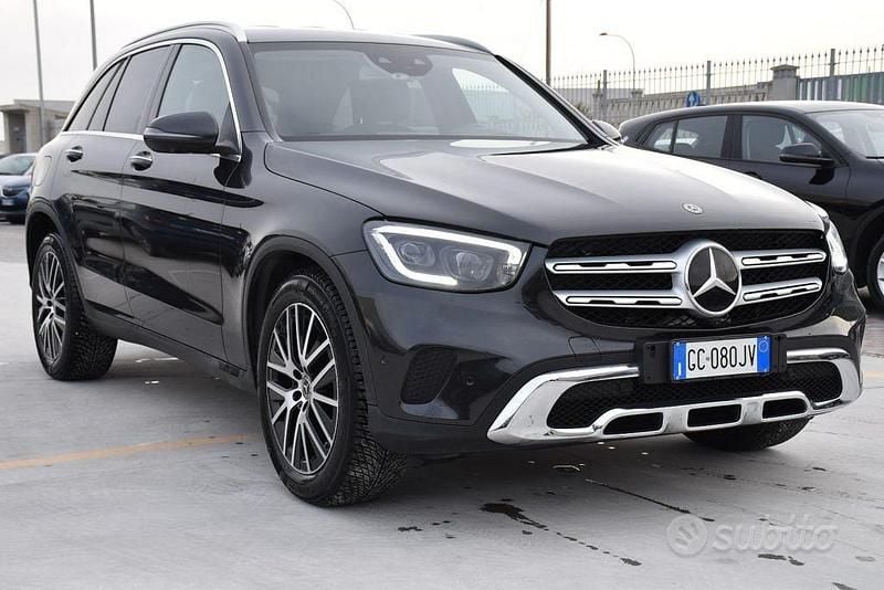 Usata Mercedes GLC220 194 CV (142 kW) 2020 Grigio SUV