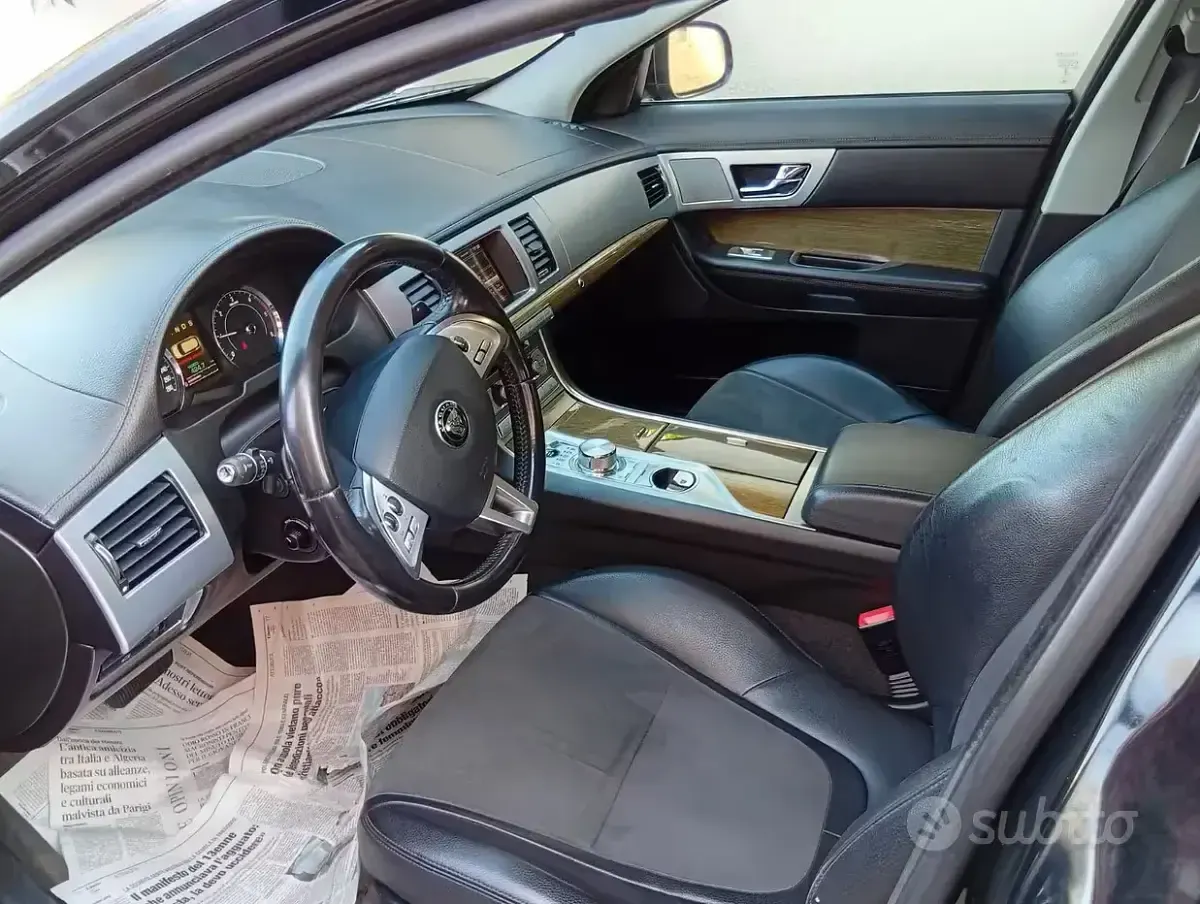 Usata Jaguar XF Sportbrake 163 CV (119 kW) 2015 Nero Station wagon