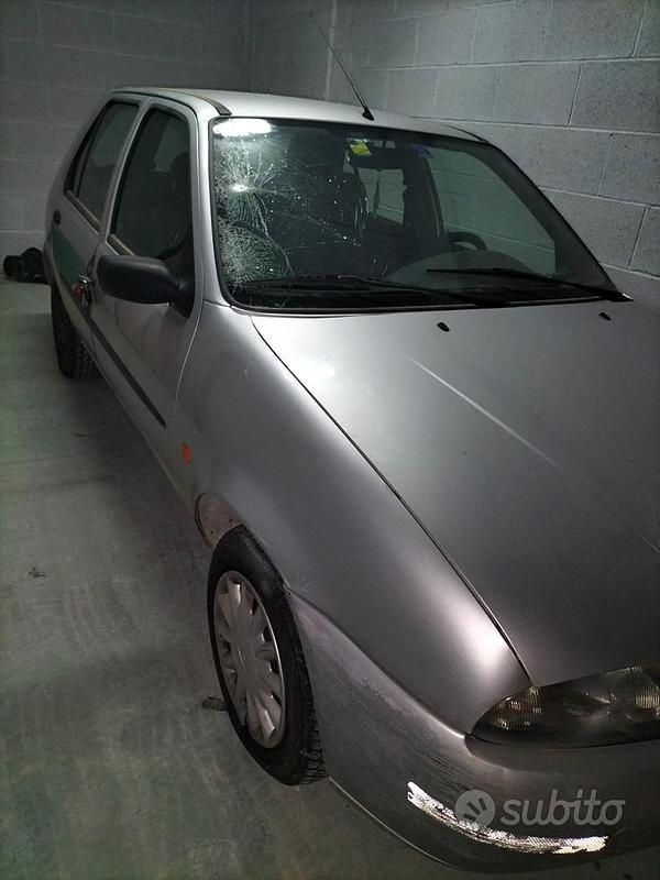 Usata Ford Fiesta 60 CV (44 kW) 1998 Utilitaria