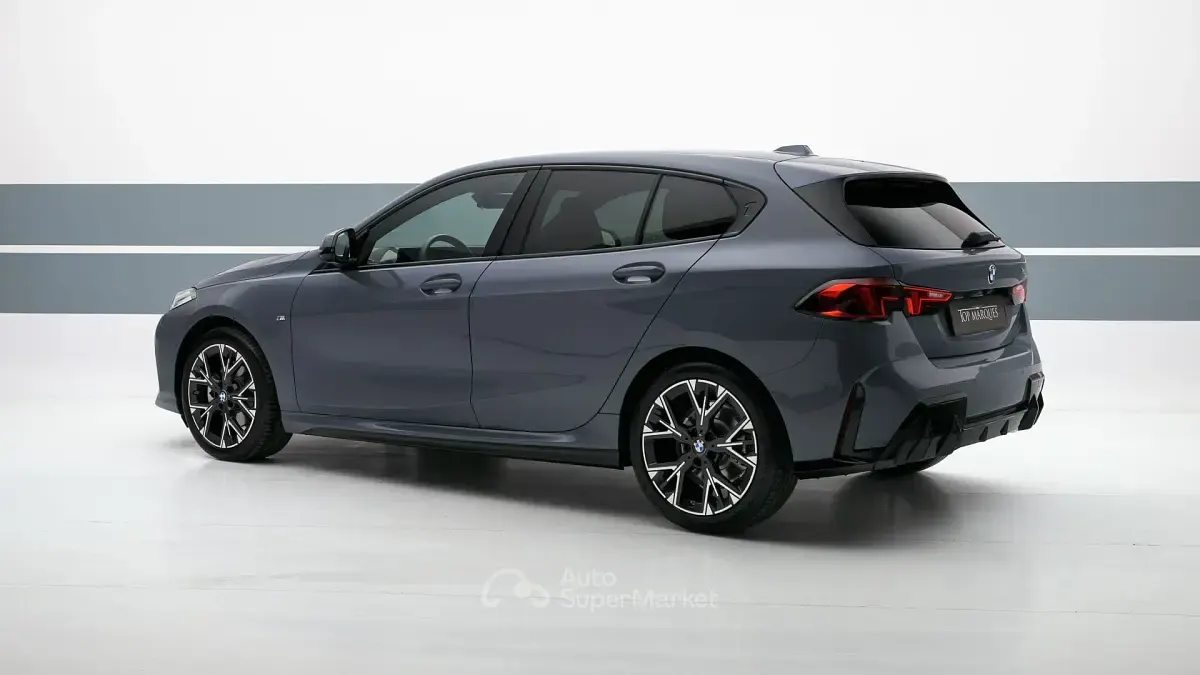 Usata BMW 118 M Sport 150 CV (110 kW) 2025 Storm bay metallizzato Utilitaria