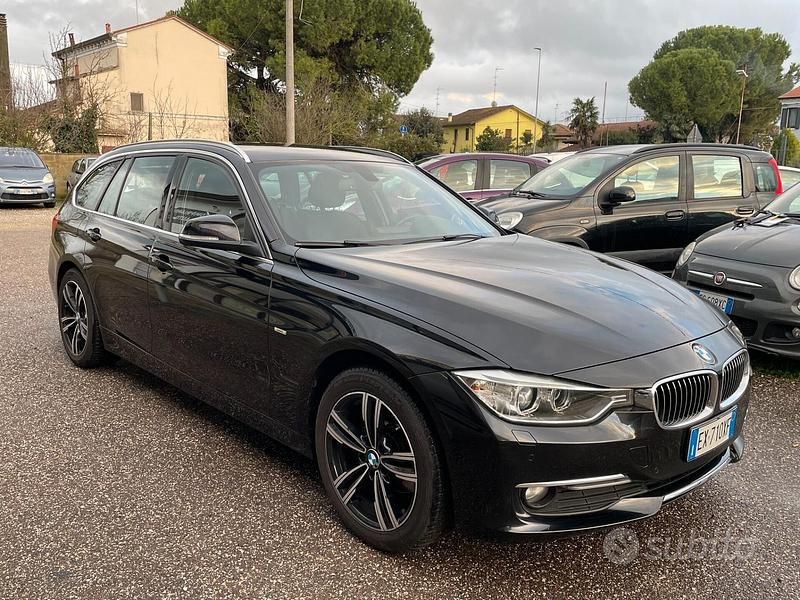Usata BMW 318 Luxury Line 143 CV (105 kW) 2014 Nero Station wagon
