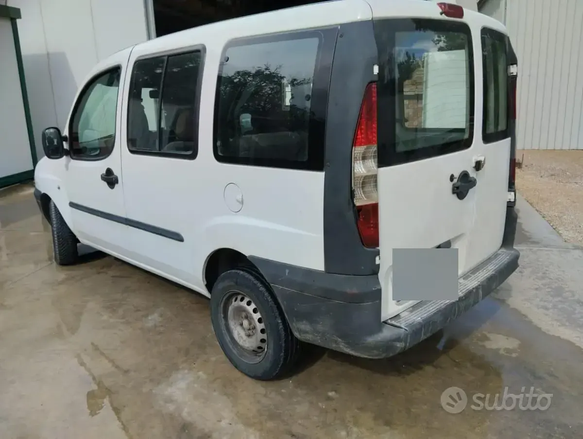 Usata Fiat Doblò 101 CV (74 kW) 2002 Bianco Monovolume