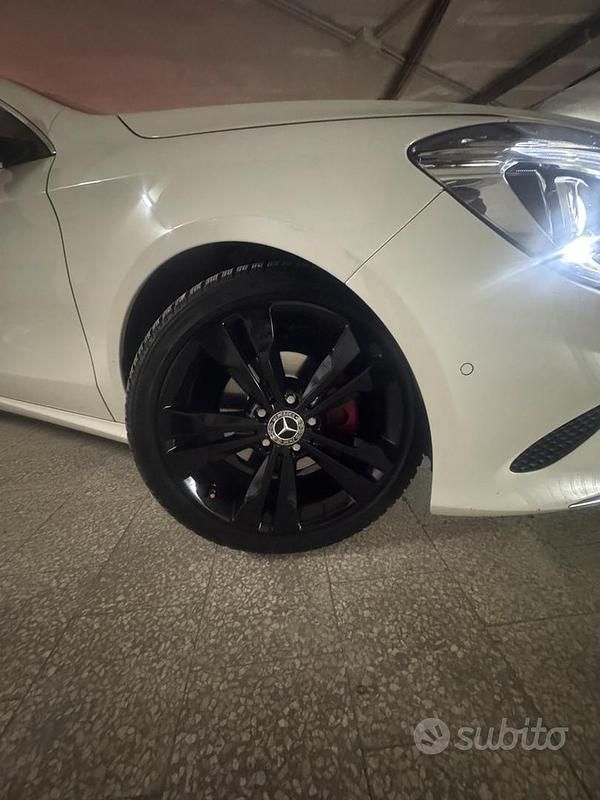 Usata Mercedes CLA220 177 CV (130 kW) 2018 Bianco Berlina
