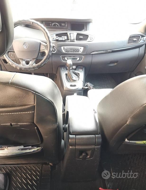 Usata Renault Scénic III XMOD 131 CV (96 kW) 2013 Grigio Monovolume