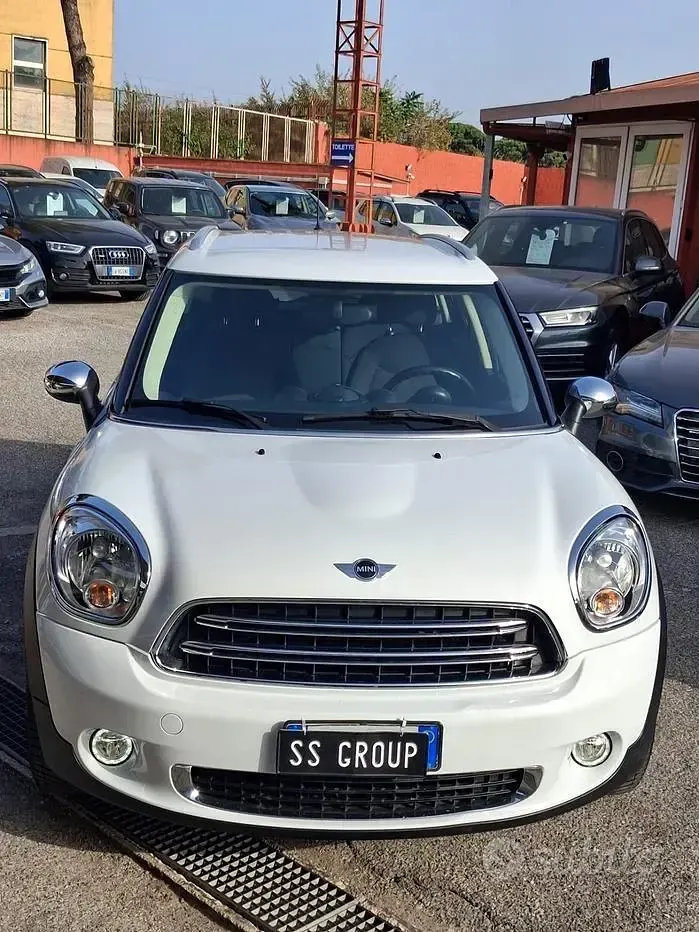 Usata Mini One D Countryman Business 90 CV (66 kW) 2015 Bianco SUV