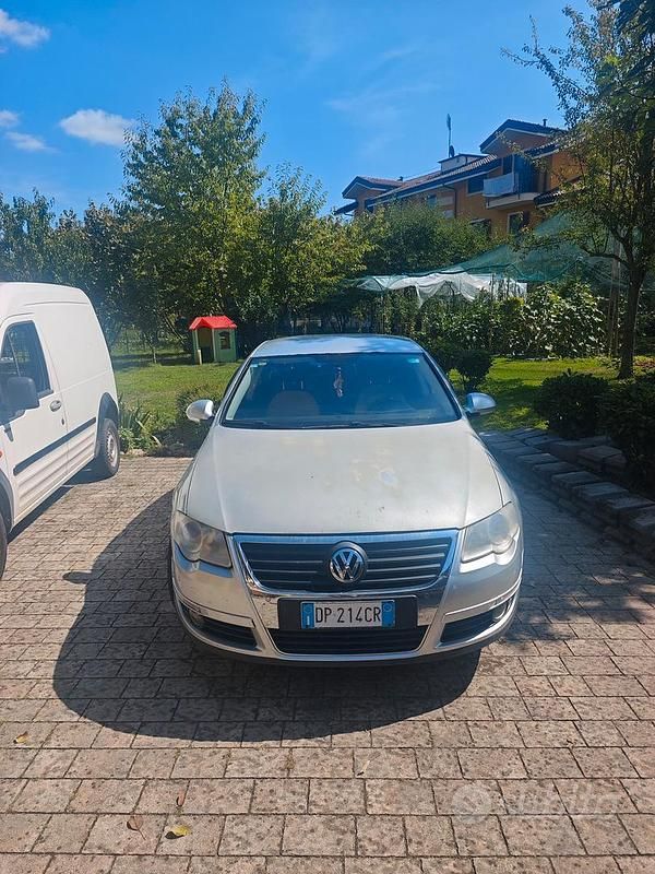 Usata VW Passat 150 CV (110 kW) 2009 Berlina
