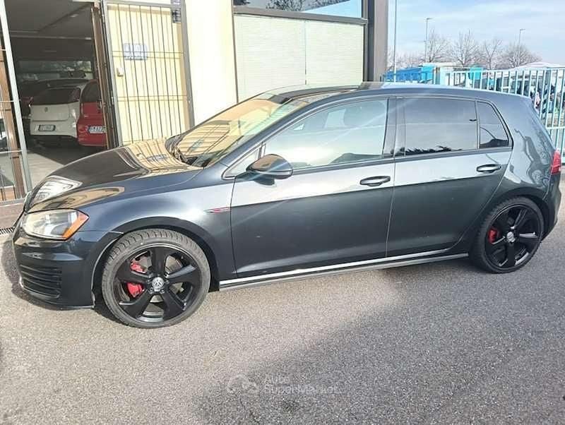 Usata VW Golf VII GTI 220 CV (161 kW) 2015 Grigio Berlina