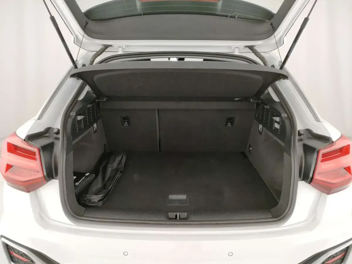 Usata Audi Q2 S-Line 116 CV (85 kW) 2025 Bianco SUV