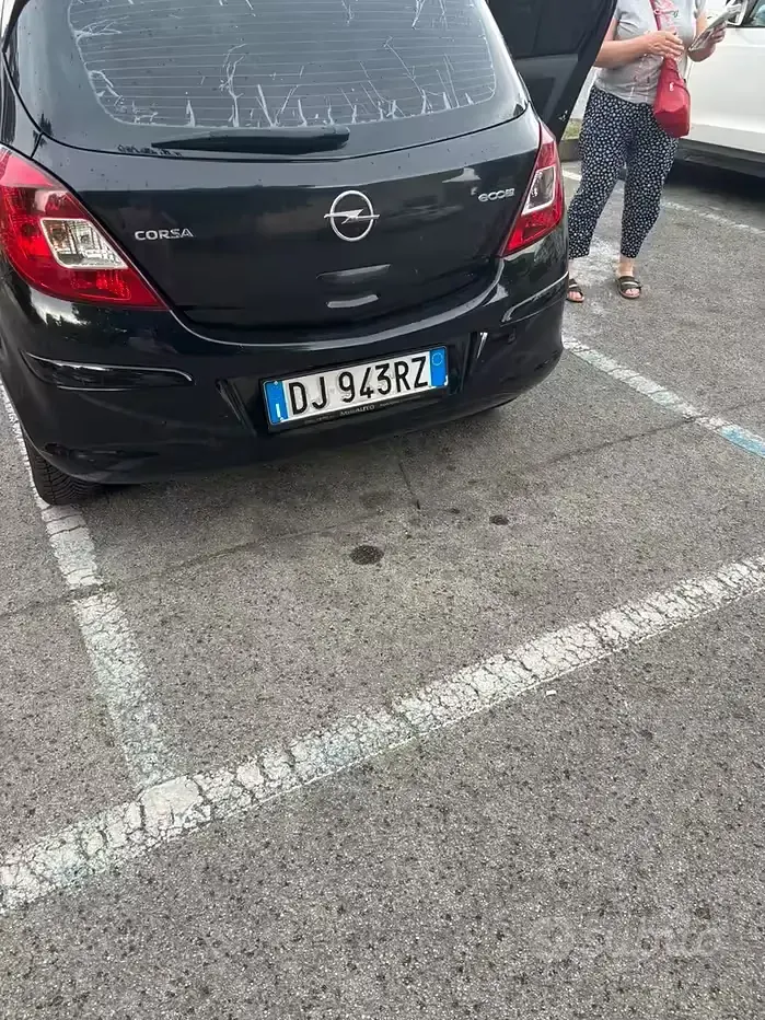 Usata Opel Corsa 75 CV (55 kW) 2008 Nero Utilitaria
