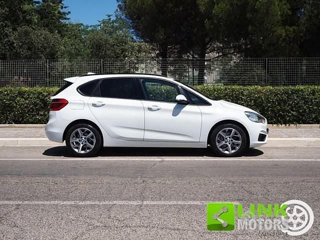 Usata BMW 218 Active Tourer Advantage 150 CV (110 kW) 2015 Bianco Monovolume