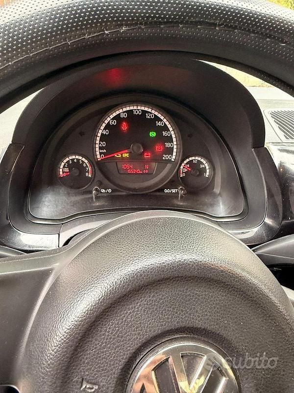 Usata VW up! 75 CV (55 kW) 2013 Grigio Utilitaria