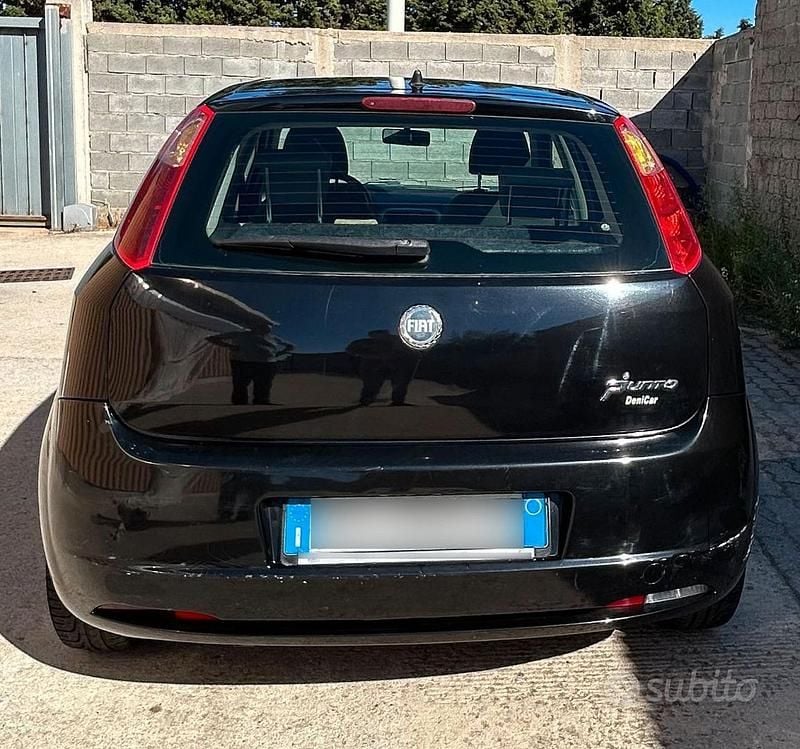 Usata Fiat Grande Punto Emotion 90 CV (66 kW) 2006 Nero Utilitaria