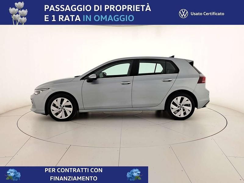 Usata VW Golf VIII Style 150 CV (110 kW) 2025 Dolomite silver metallizzato Berlina