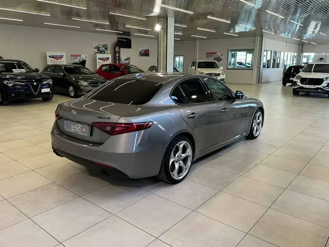 Usata Alfa Romeo Giulia Sprint 160 CV (117 kW) 2021 Grigio Berlina