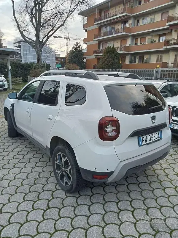 Usata Dacia Duster Prestige 116 CV (85 kW) 2019 Bianco SUV