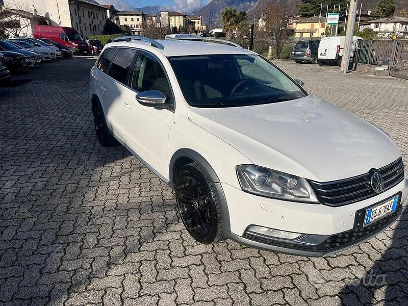 Usata VW Passat Alltrack 177 CV (130 kW) 2013 Bianco Station wagon