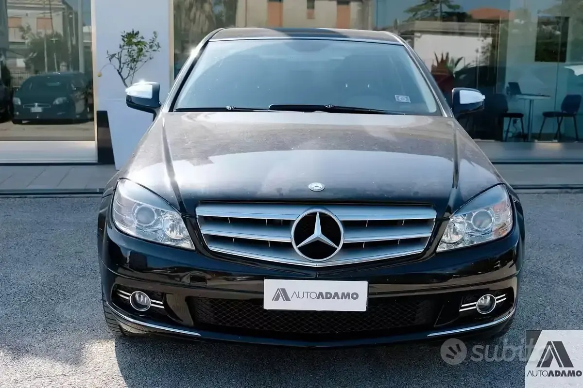 Usata Mercedes C220 Avantgarde 170 CV (125 kW) 2007 Nero Berlina