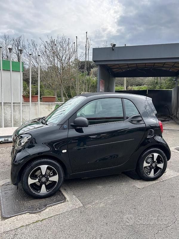 Usata Smart ForTwo Electric Drive 22 kW (30 CV) 2023 Nero Coupé