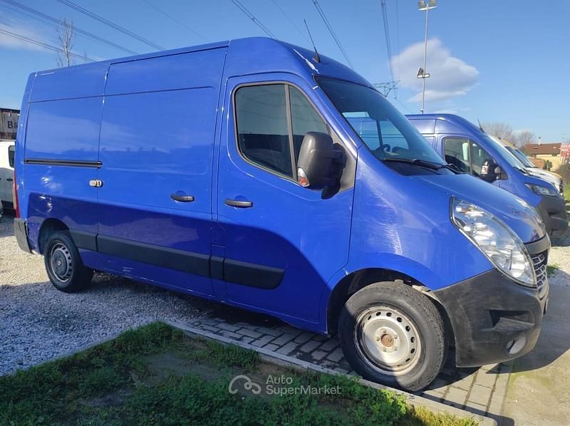 Usata Renault Master 145 CV (106 kW) 2019 Blu