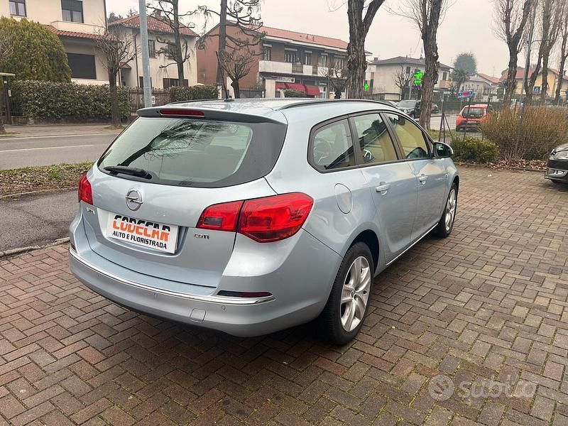 Begagnad Opel Astra S 136 HK (100 kW) 2016 Grå Kombi
