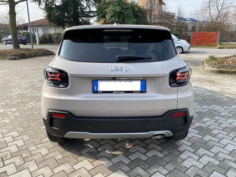 Usata Jeep Avenger Summit 101 CV (74 kW) 2024 Grigio SUV