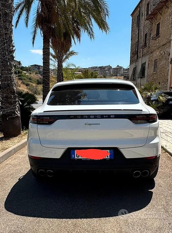 Usata Porsche Cayenne 470 CV (345 kW) 2021 Bianco SUV