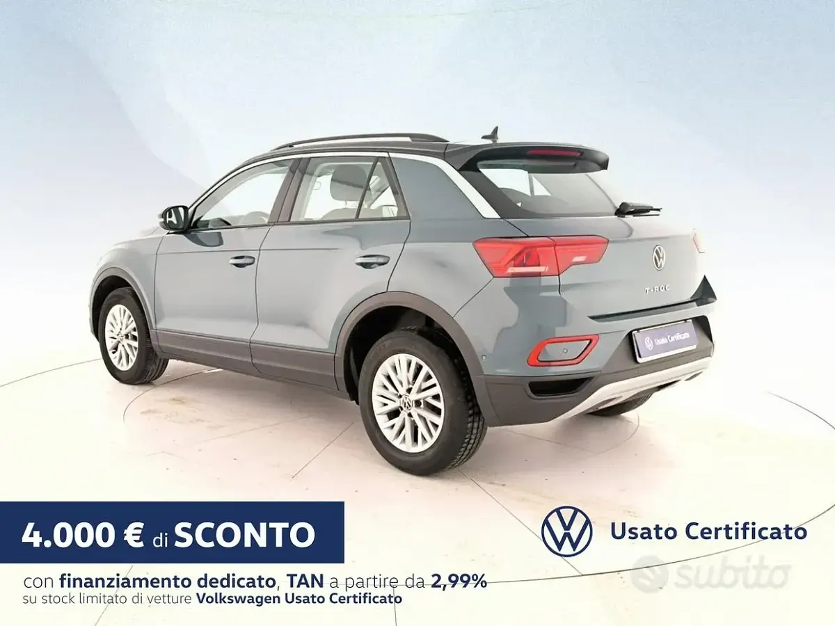 Usata VW T-Roc Life 116 CV (85 kW) 2025 Nero SUV