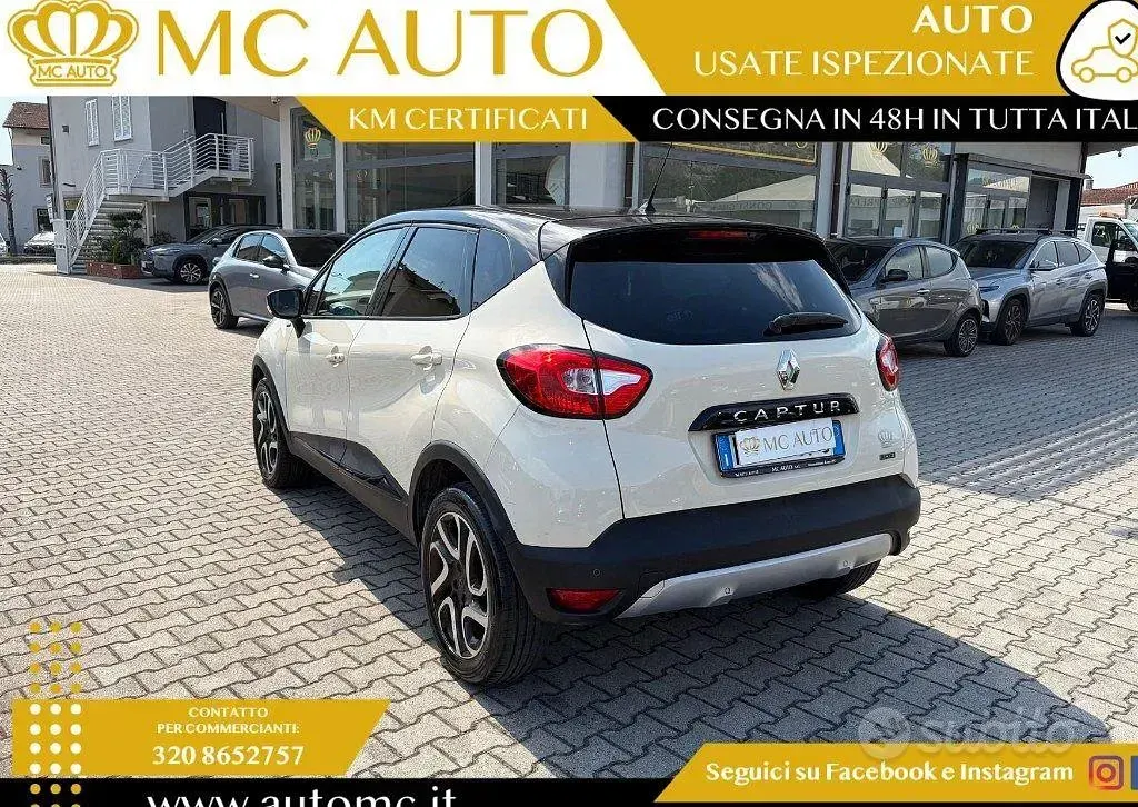 Usata Renault Captur 110 CV (80 kW) 2017 Beige SUV