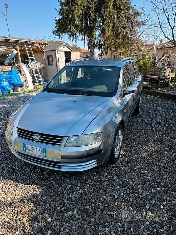 Usata Fiat Stilo Wagon 120 CV (88 kW) 2006 Grigio Station wagon