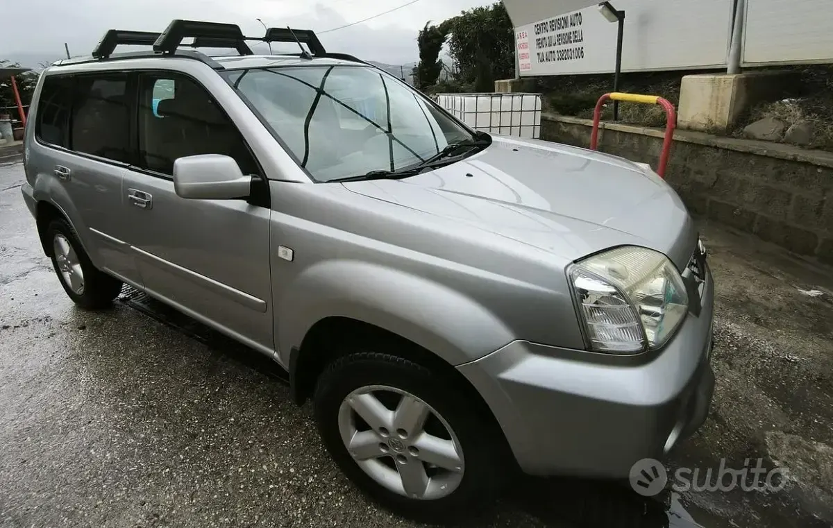 Usata Nissan X-Trail 136 CV (100 kW) 2006 Grigio SUV