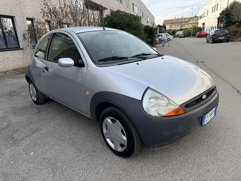 Usata Ford Ka Collection 69 CV (50 kW) 2006 Argento Utilitaria