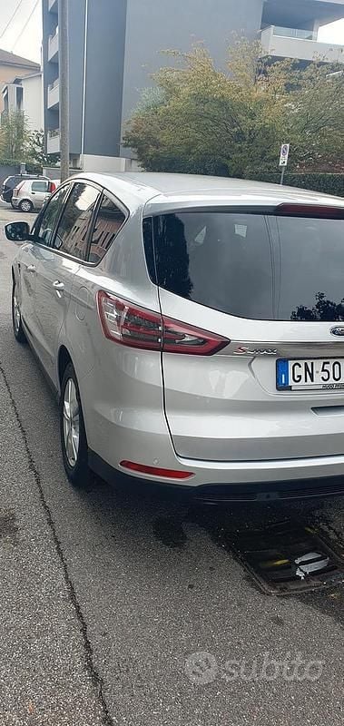 Usata Ford S-MAX S 150 CV (110 kW) 2018 Grigio Monovolume