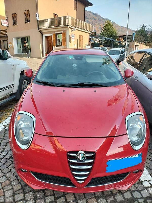 Rosso Usata 2015 Alfa Romeo MiTo Due volumi | 3500 € - Immagine 1/4