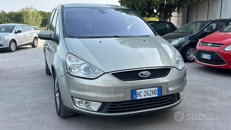 Usata Ford Galaxy 140 CV (102 kW) 2009 Grigio Monovolume