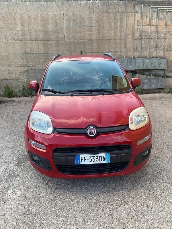 Rosso Usata 2016 Fiat Panda Due volumi | 6000 € (Ottimo prezzo) - Immagine 1/4