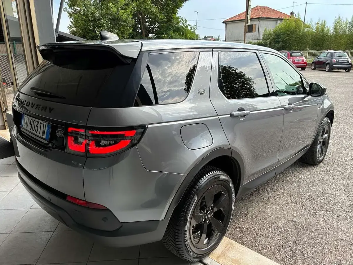 Usata Land Rover Discovery 5 S 150 CV (110 kW) 2020 Grigio SUV